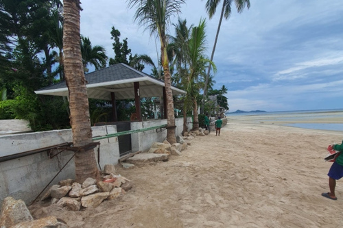 Private Villa Beach Retaining wall